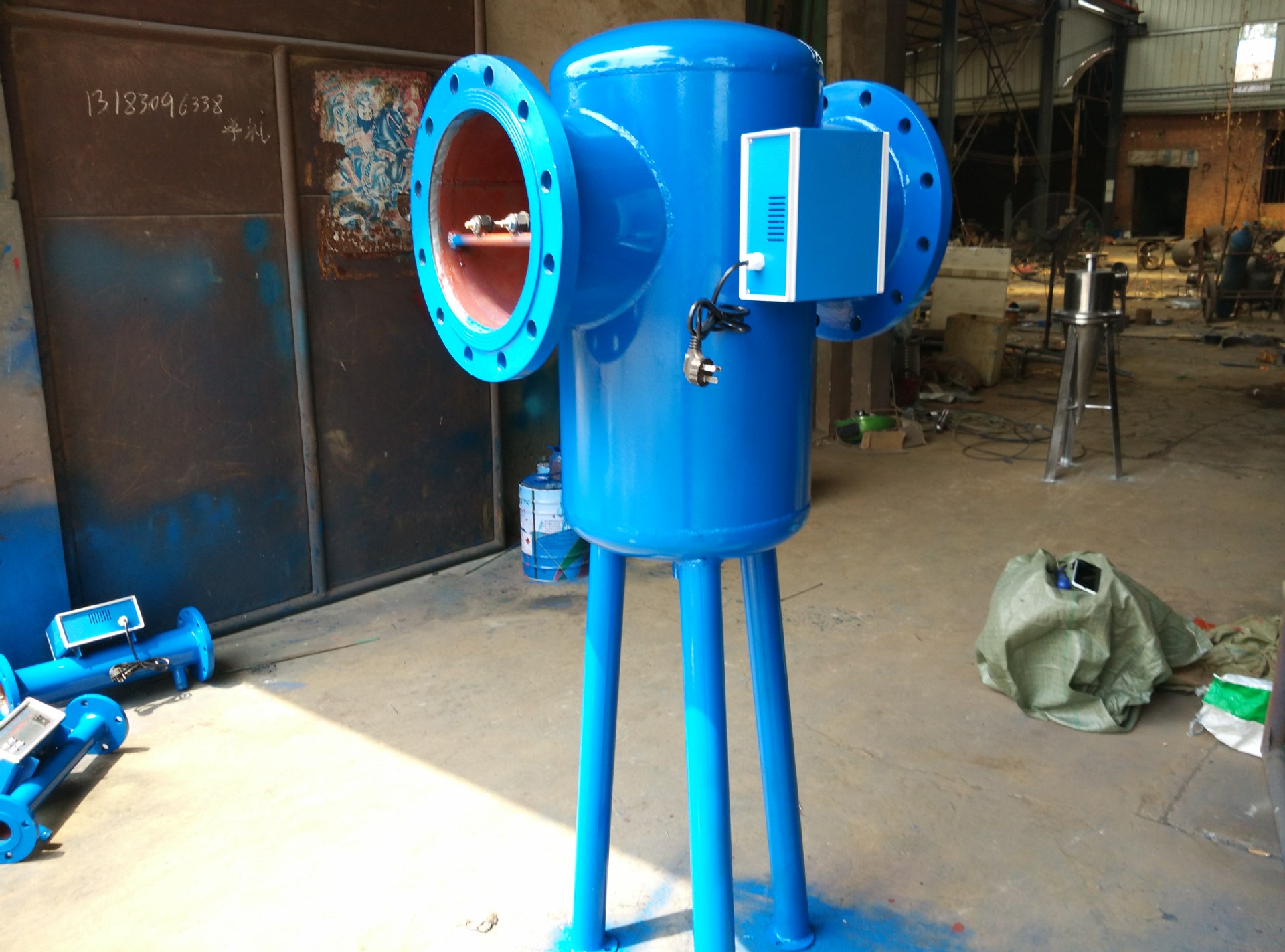 DN300立式電子除垢儀2